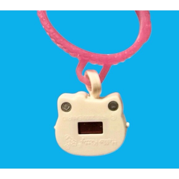 HELLO KITTY CHARM WATCH Collectible Sanrio Toy #2 NEW 2000 - Picture 2 of 4